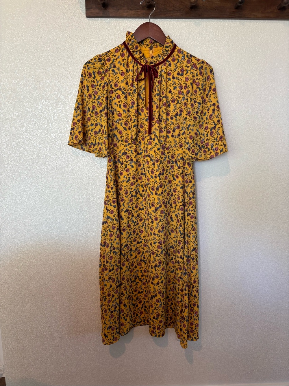 Donna Morgan Yellow Floral Midi Dress with Burgundy Velvet Tie